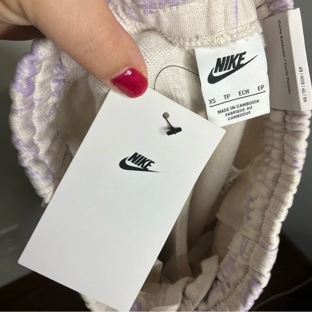 Nike standard fit
